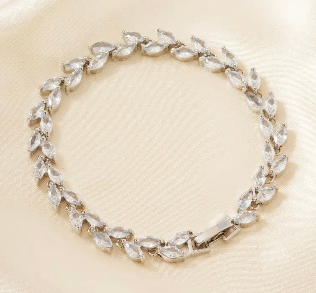 Elegant Luxury Wheat Sheaf Design with Sparkling Cubic Zirconia Stainless Steel-Perfect for Daily Wear and Special Occasions, All-Season Accessory, Minimalist|Cubic Zirconia Bracelet