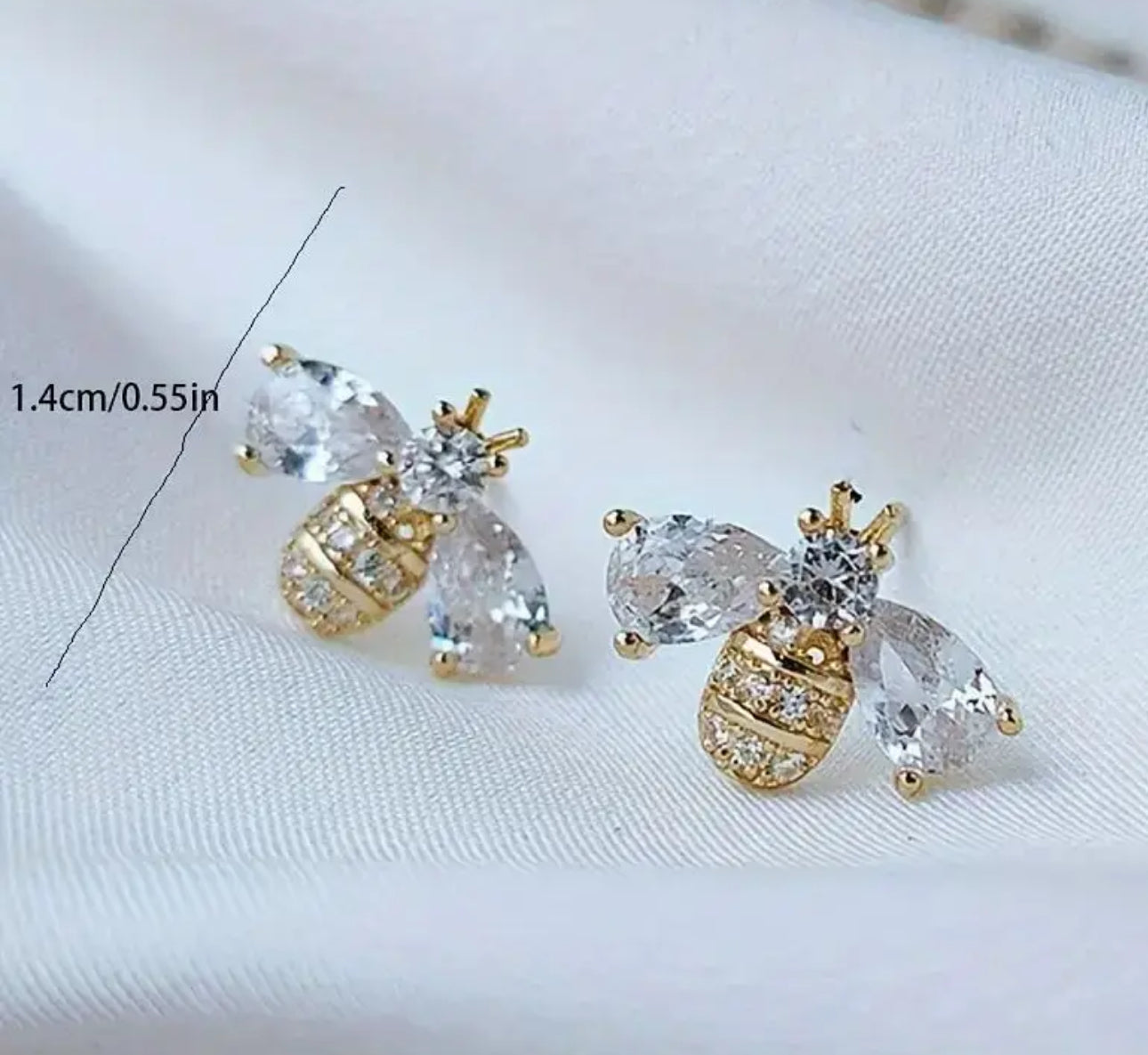 Elegant Vintage Bee-Shaped Stud Earrings Non Tarnished Hypoallergenic