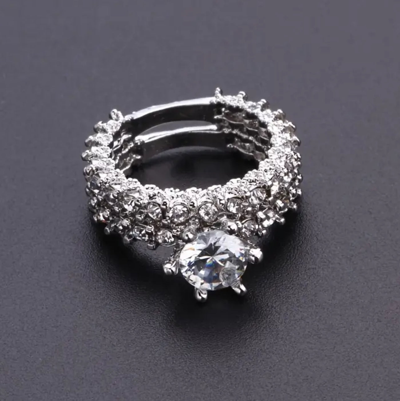 2pcs Set Full Rhinestones Elegant Luxury Stainless Steel Engagement Ring