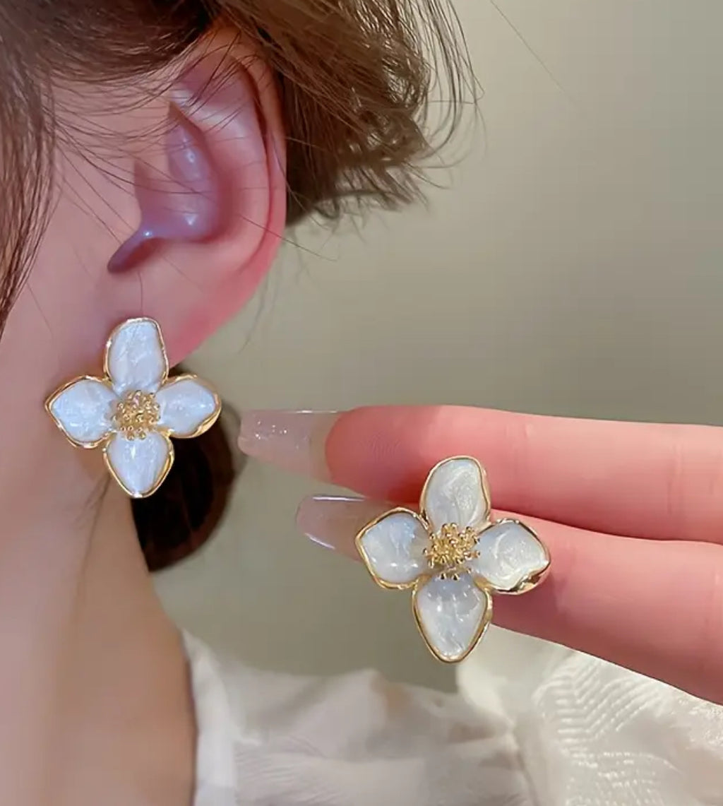 Elegant Floral Stud Earrings- Golden Tone Flower Non Tarnished Hypoallergenic Jewelry