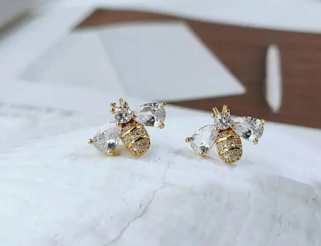 Elegant Vintage Bee-Shaped Stud Earrings Non Tarnished Hypoallergenic