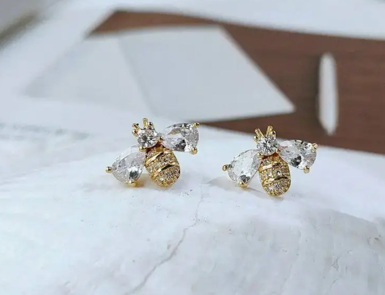 Elegant Vintage Bee-Shaped Stud Earrings Non Tarnished Hypoallergenic