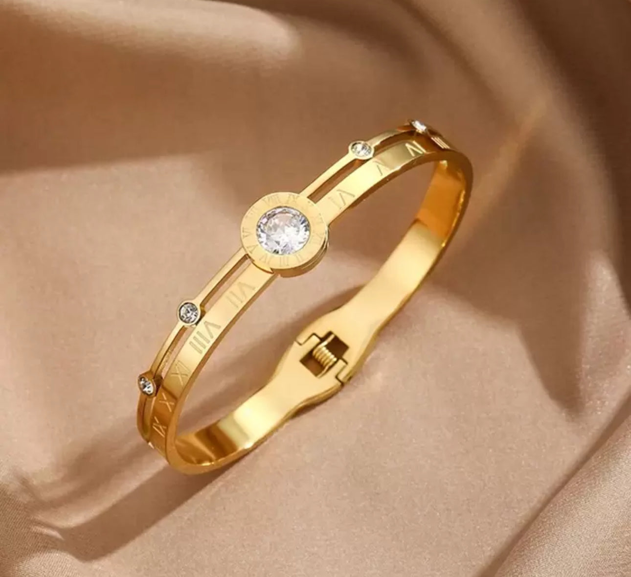 Luxury Style Stainless Steel Roman Numeral with Inlay Bracelet