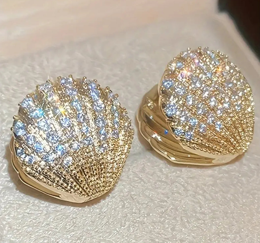 Luxurious Rhinestone Pave Sparkling Shell Shaped Earrings Non Tarnished Hypoallergenic