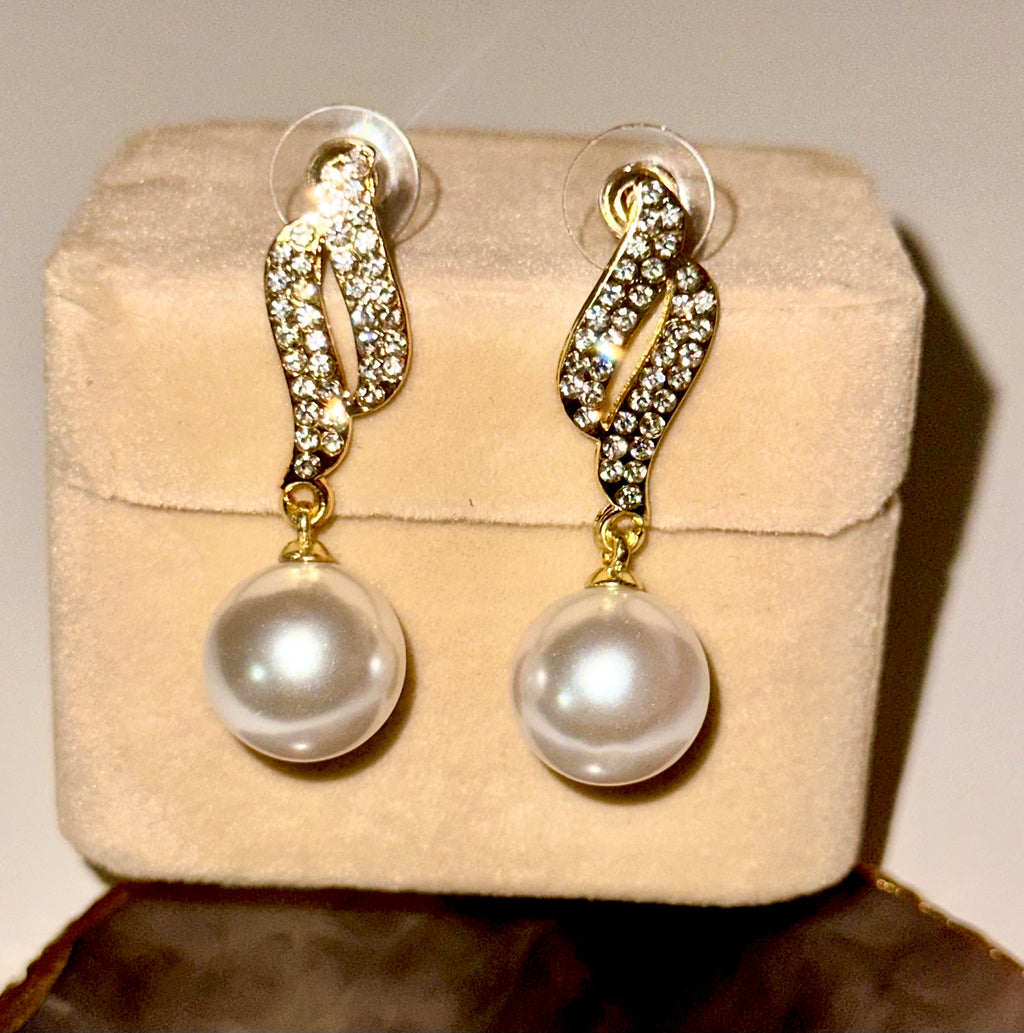 Stainless Steel Post Luxury Rhinestone Inlaid Drop Faux Pearl Earrings