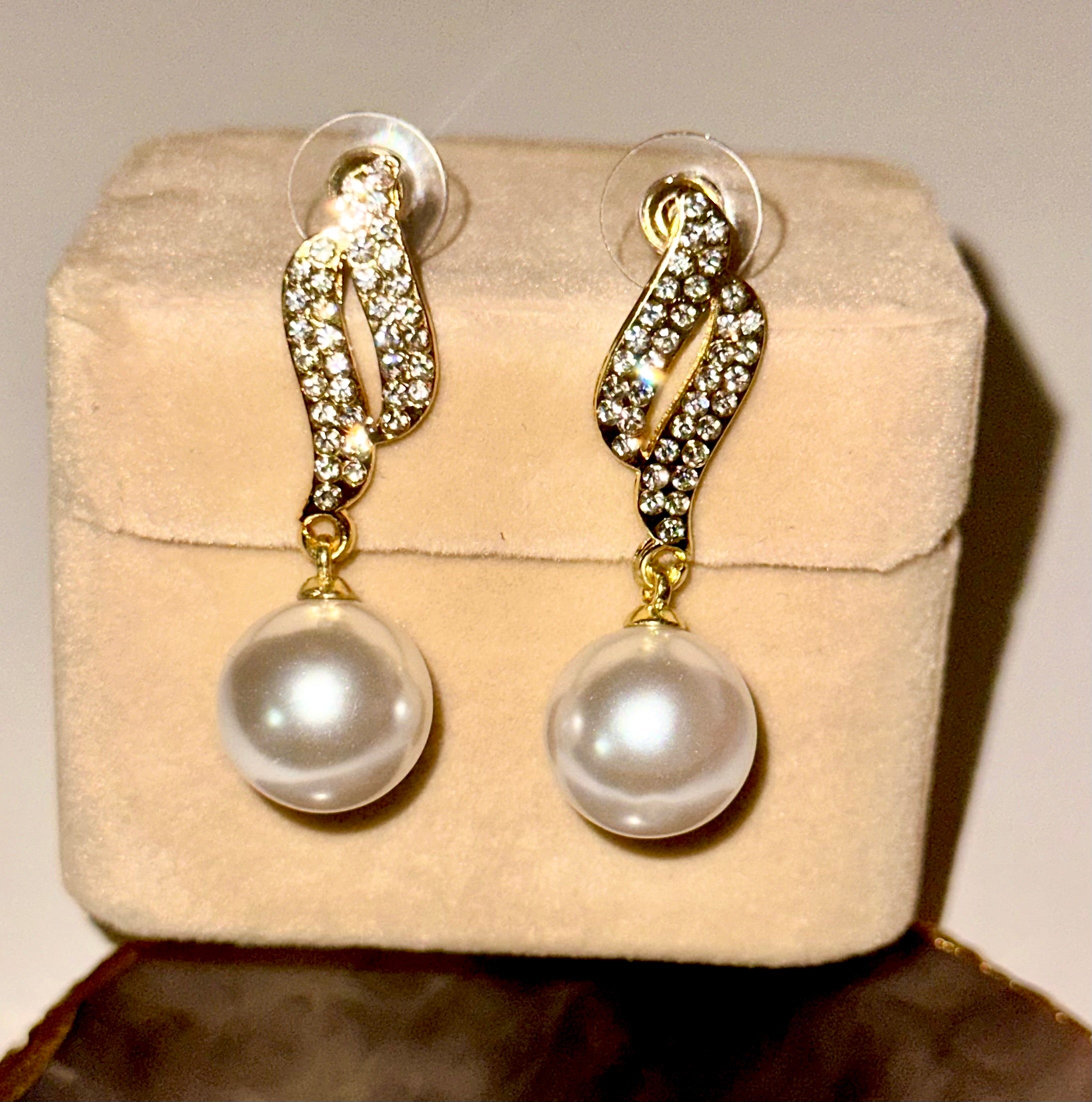Stainless Steel Post Luxury Rhinestone Inlaid Drop Faux Pearl Earrings