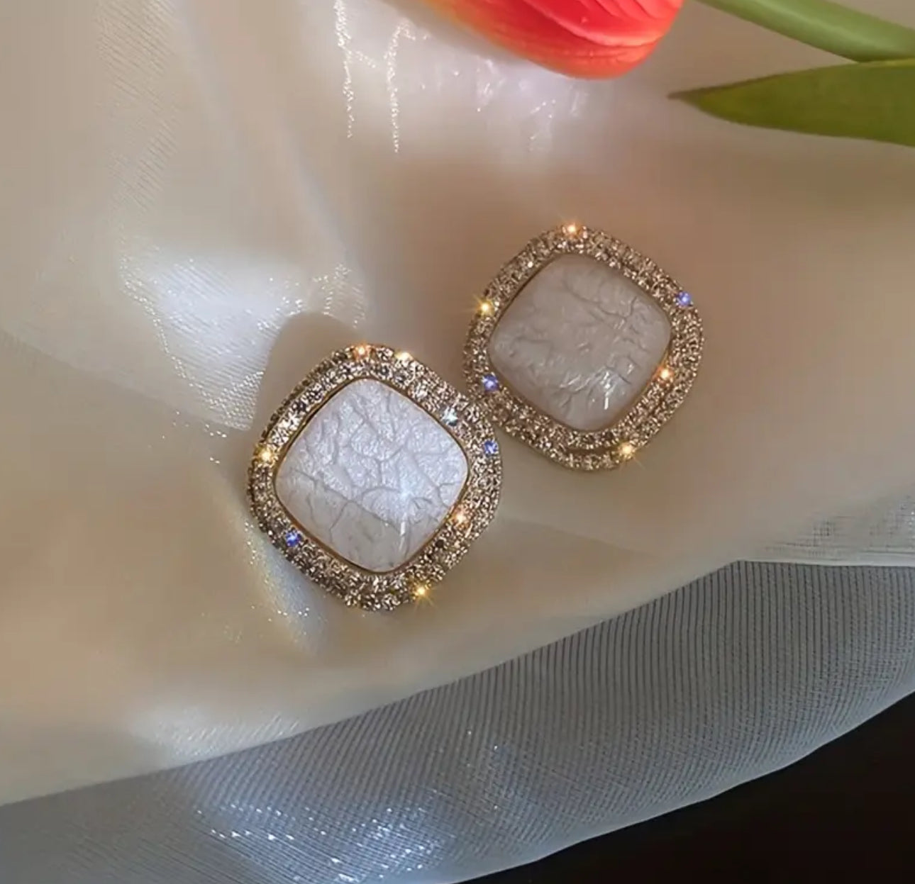 Vintage Boho Square with Cracked Design & Rhinestone Accent, Zinc Alloy Non Tarnished Hypoallergenic Earrings
