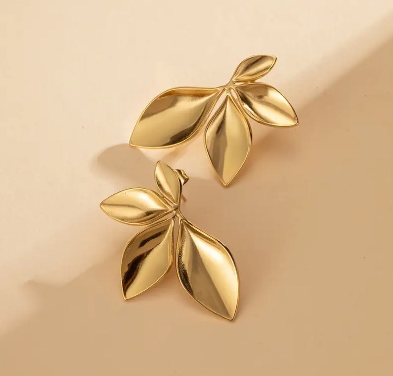 Retro Classic Golden Leaf Earrings|Stainless Steel,Waterproof,Hypoallergenic Material