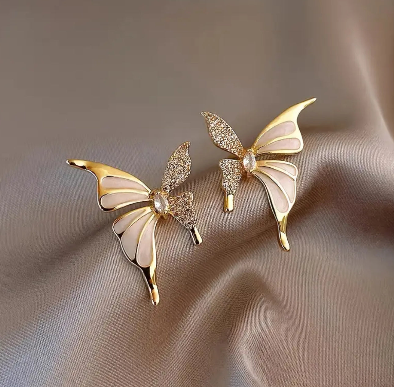 Classic Elegant 18K Gold Plated Butterfly Stud Earrings with Stone Inlaid Accent