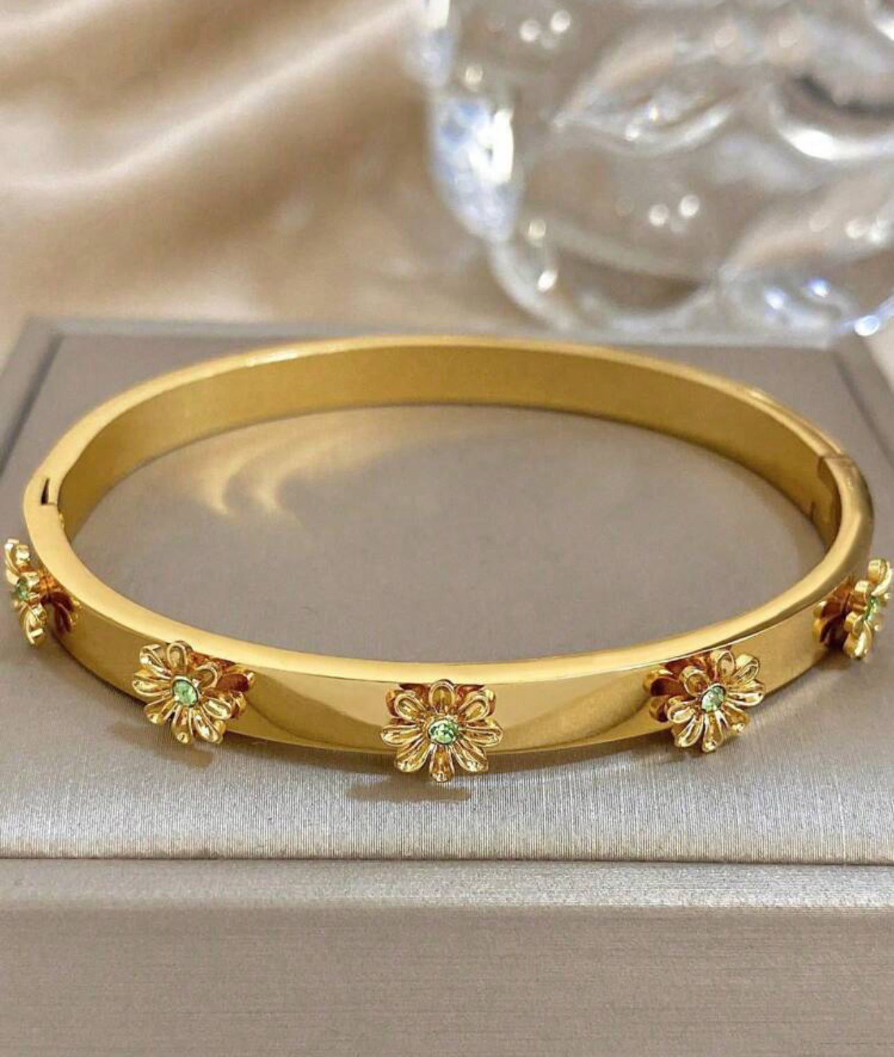 3Pcs Fine Stainless Steel Zirconia Flower 18K Gold Plated Electroplated Bangle Set