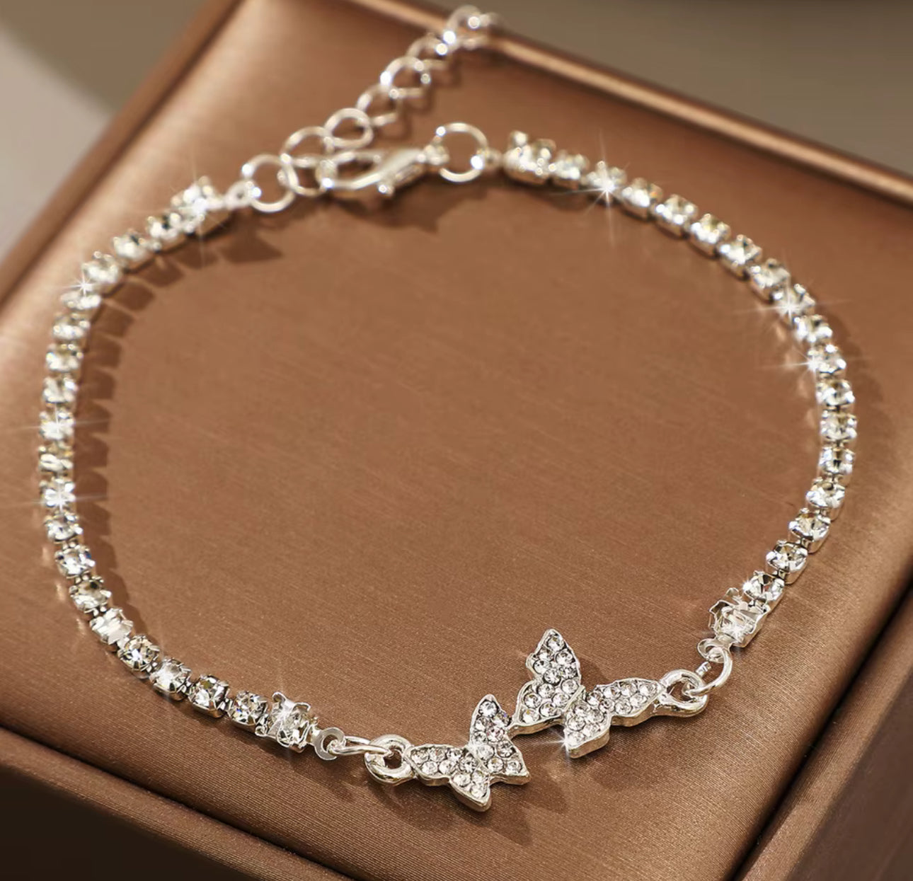 Simple Elegance Butterfly with Sparkling Stones Inlaid Chain| 925 Sterling Silver Bracelet